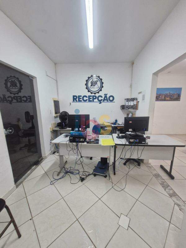 Loja-Salão para alugar, 180m² - Foto 3