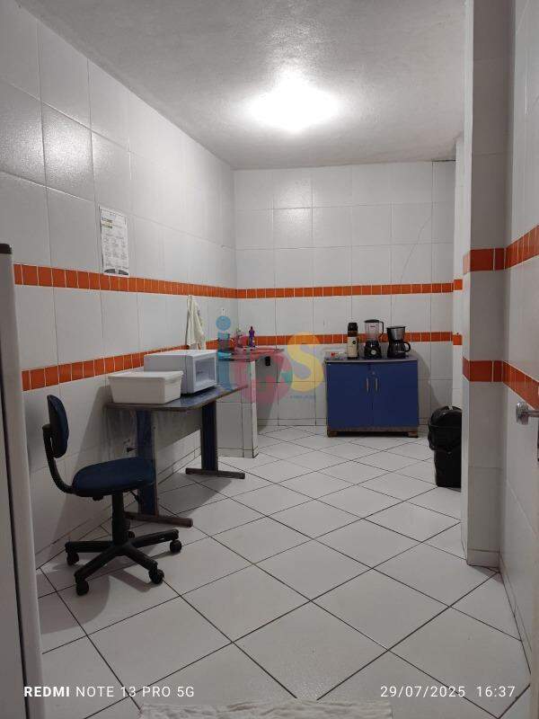 Depósito-Galpão-Armazém para alugar, 750m² - Foto 9