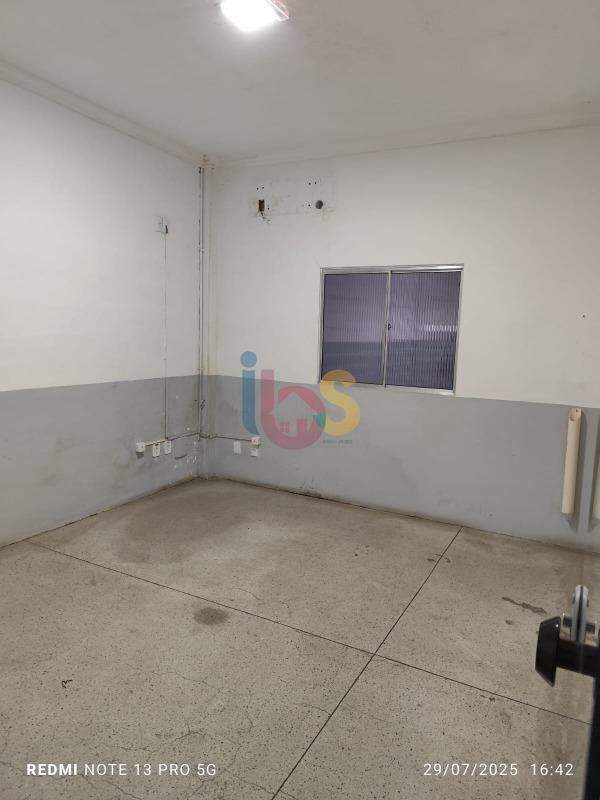 Depósito-Galpão-Armazém para alugar, 750m² - Foto 4