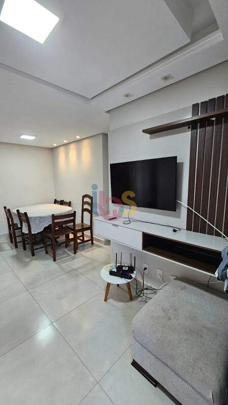 Apartamento para alugar com 2 quartos, 77m² - Foto 2