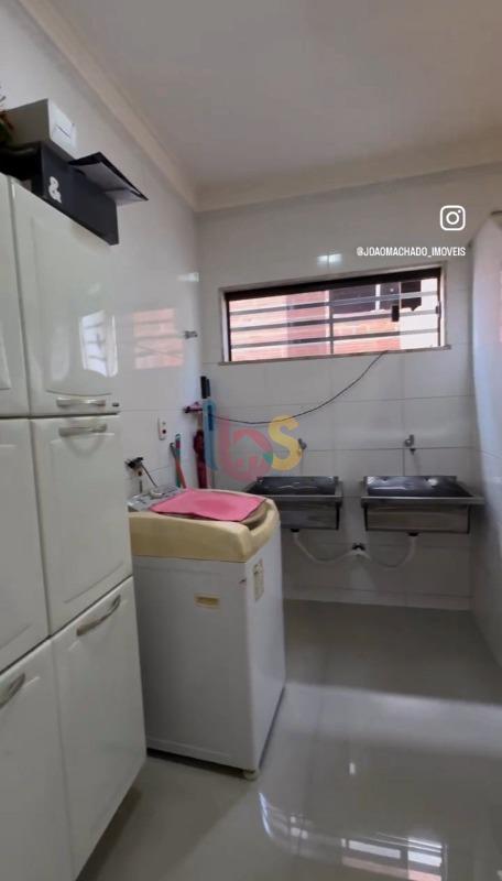 Casa, 4 quartos, 240 m² - Foto 10