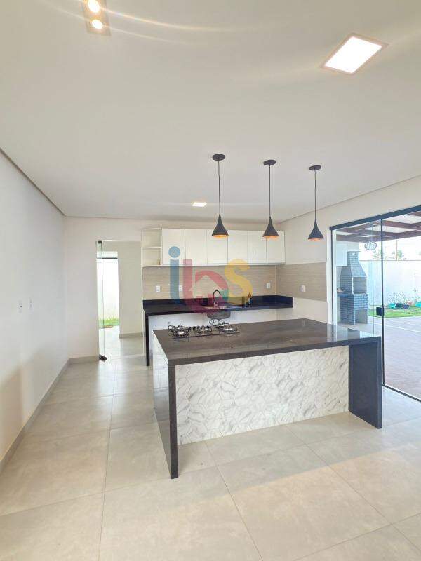 Casa à venda com 4 quartos, 380m² - Foto 6
