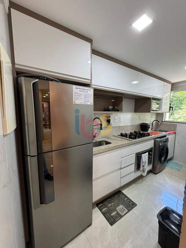 Apartamento à venda com 2 quartos, 80m² - Foto 7