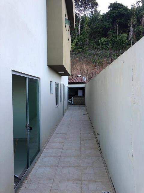 Casa à venda com 6 quartos, 450m² - Foto 25