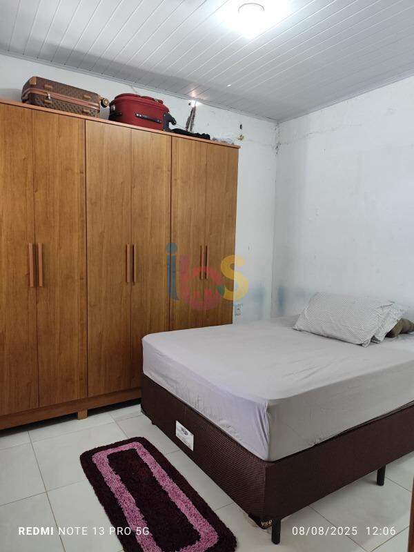 Casa à venda com 2 quartos, 210m² - Foto 7