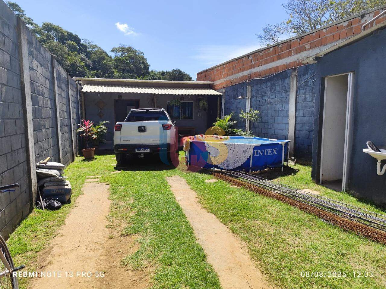 Casa à venda com 2 quartos, 210m² - Foto 2