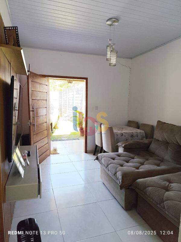 Casa à venda com 2 quartos, 210m² - Foto 4