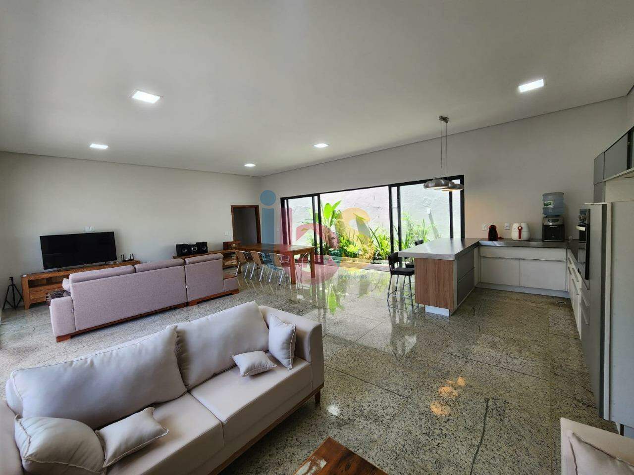 Casa, 3 quartos, 200 m² - Foto 4