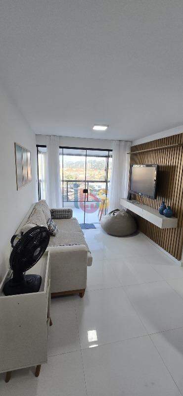 Apartamento à venda com 2 quartos, 77m² - Foto 1