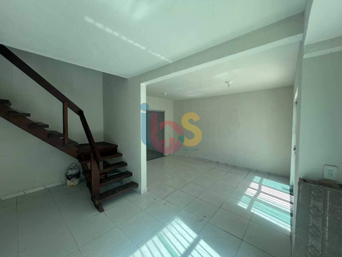 Casa para alugar com 2 quartos, 310m² - Foto 4