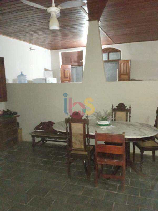 Casa à venda com 2 quartos, 110m² - Foto 6