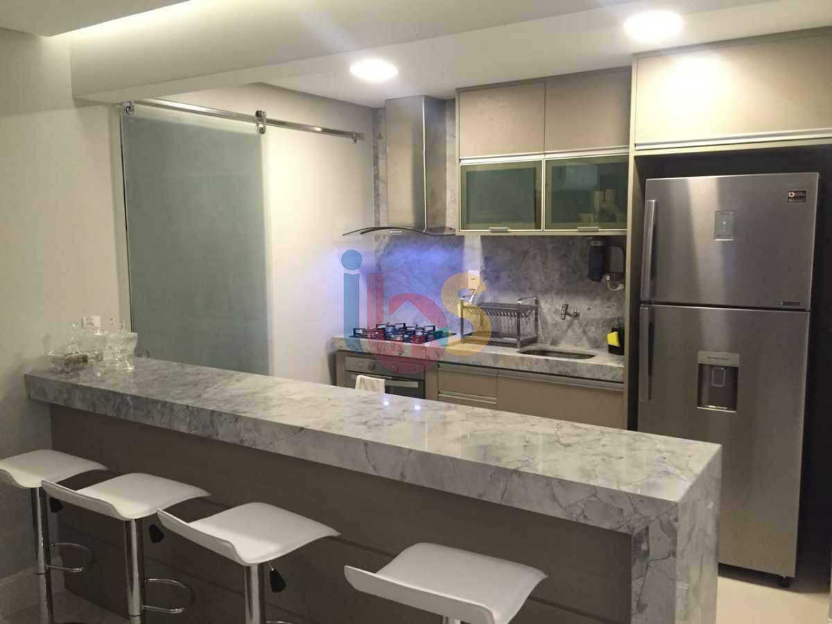 Apartamento para alugar com 2 quartos, 130m² - Foto 2