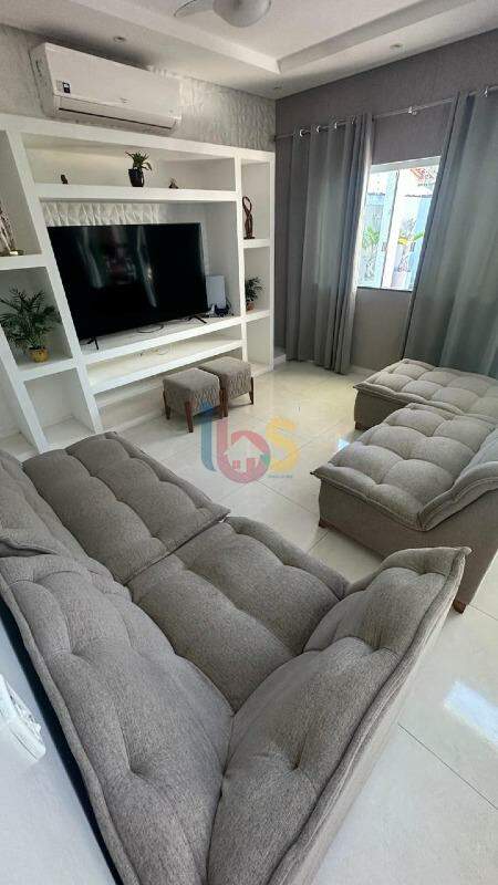 Casa à venda com 3 quartos, 200m² - Foto 3