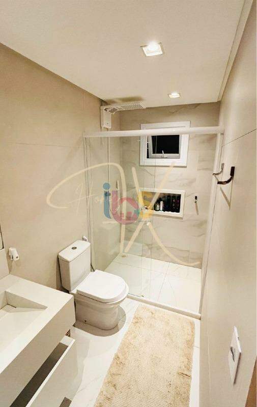 Casa à venda com 4 quartos, 440m² - Foto 20