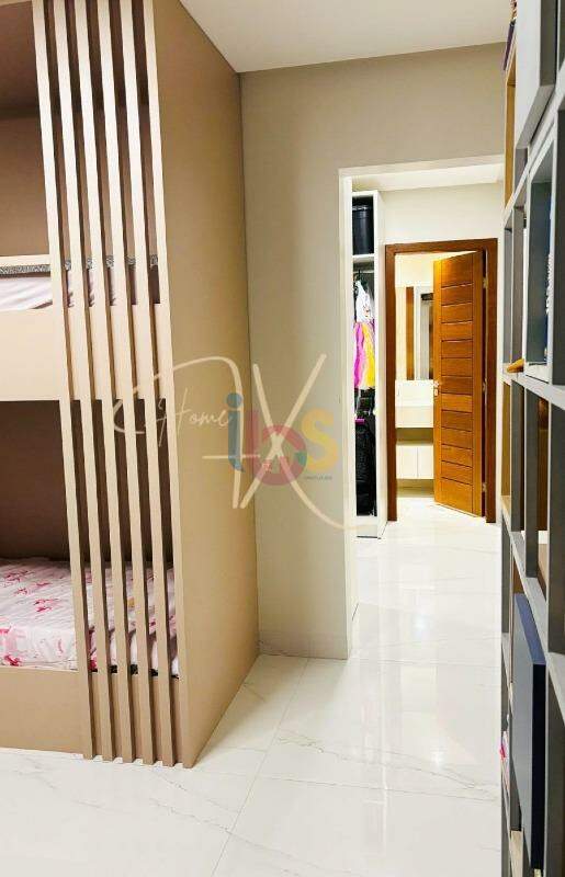 Casa à venda com 4 quartos, 440m² - Foto 15