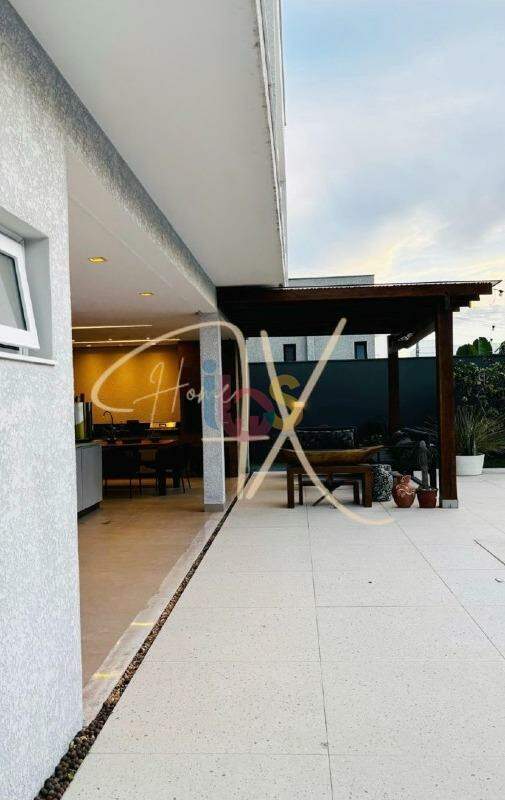 Casa à venda com 4 quartos, 440m² - Foto 27