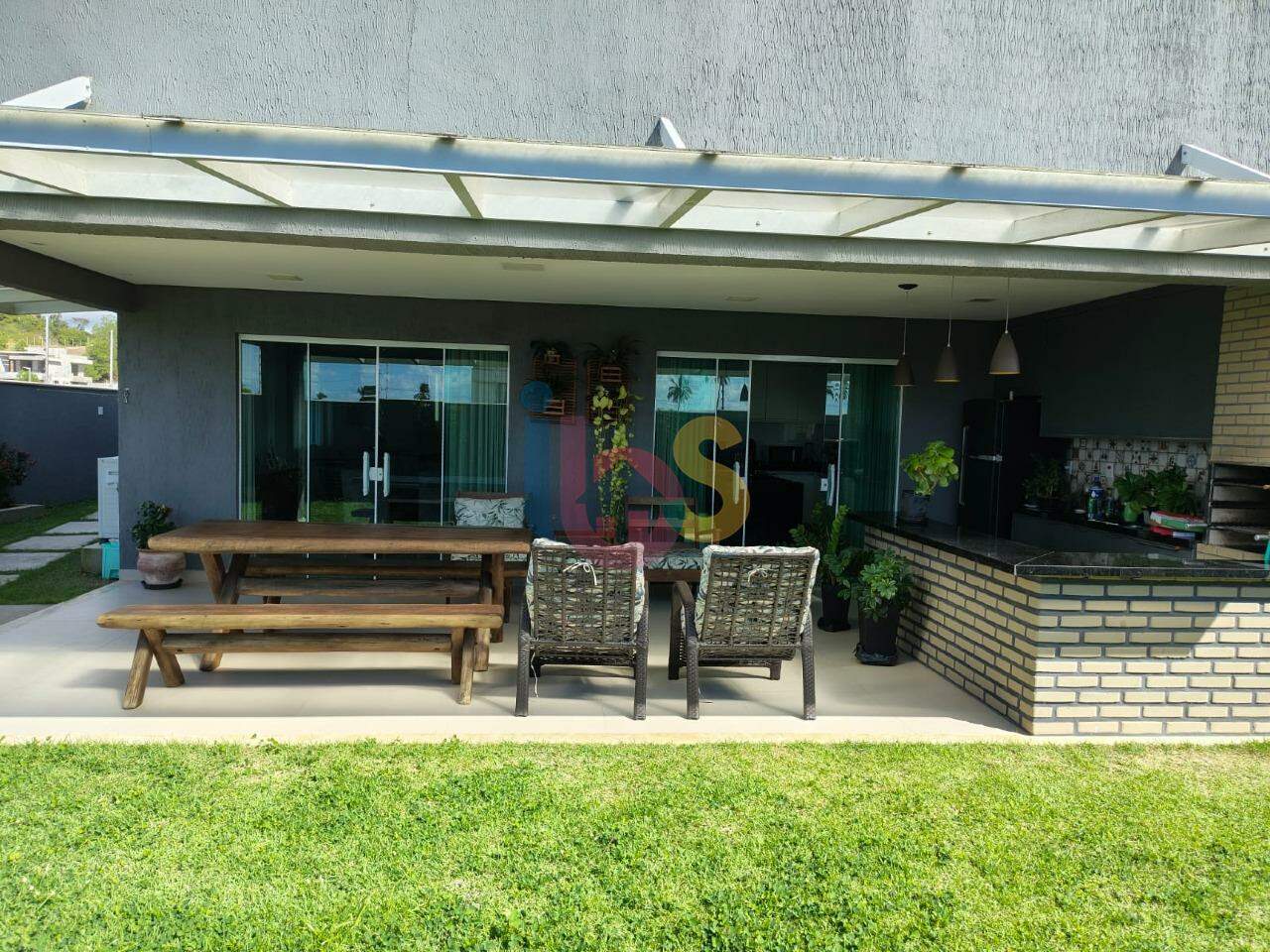 Casa, 4 quartos, 260 m² - Foto 2