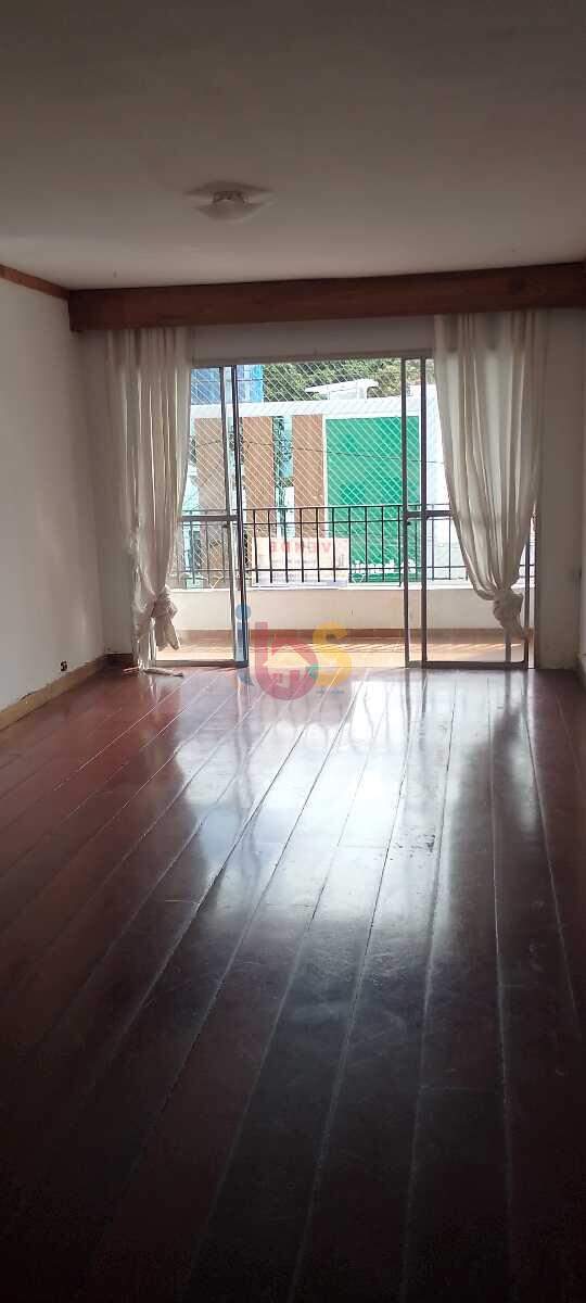 Apartamento à venda com 2 quartos, 132m² - Foto 4