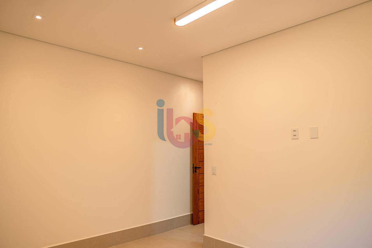 Casa à venda com 3 quartos, 200m² - Foto 18