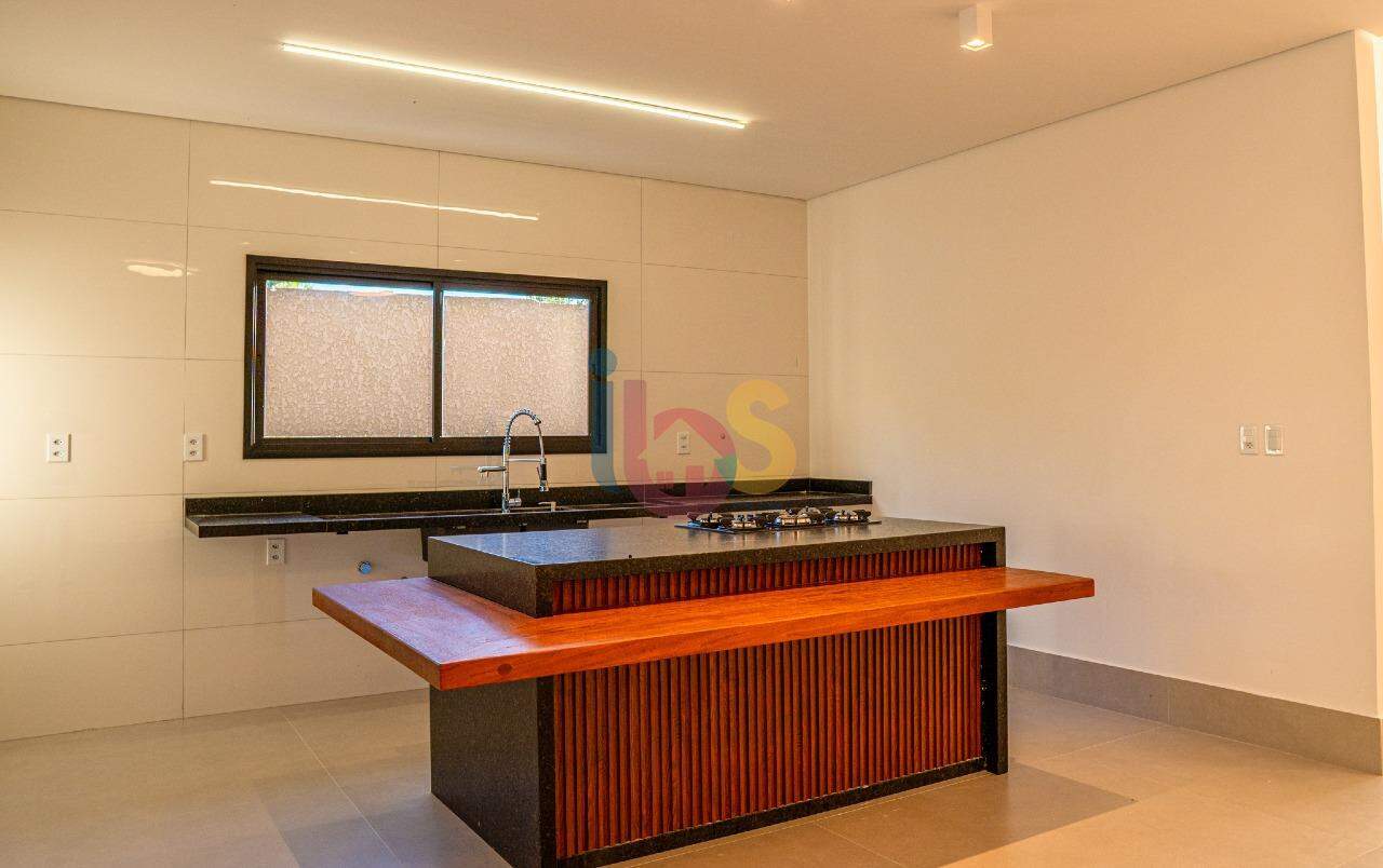 Casa à venda com 3 quartos, 200m² - Foto 10