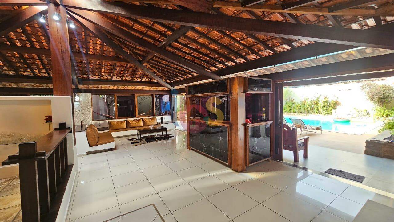Casa à venda com 3 quartos, 600m² - Foto 7