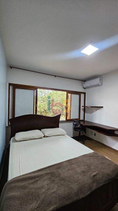 Casa à venda com 3 quartos, 600m² - Foto 10