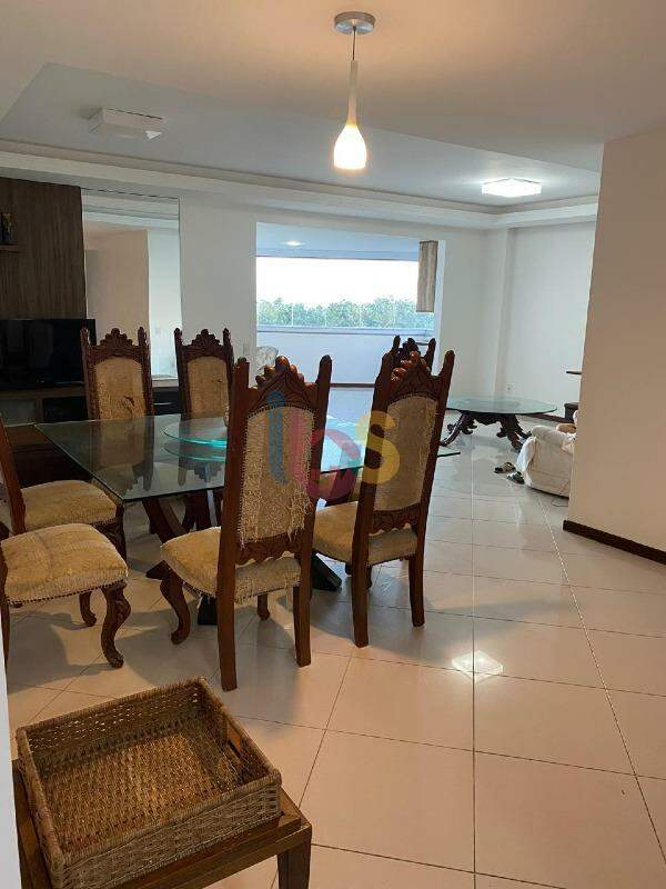 Apartamento à venda com 3 quartos, 180m² - Foto 4