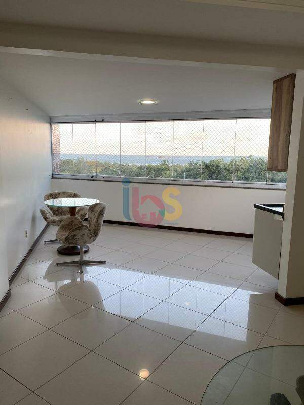 Apartamento à venda com 3 quartos, 180m² - Foto 2