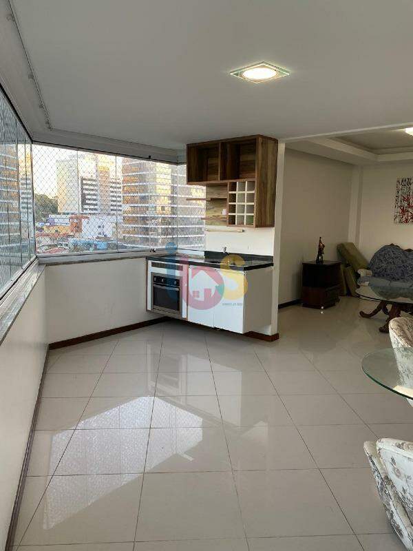 Apartamento para alugar com 3 quartos, 180m² - Foto 7