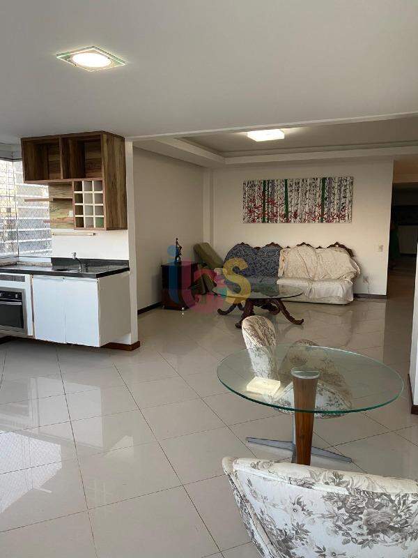 Apartamento para alugar com 3 quartos, 180m² - Foto 6