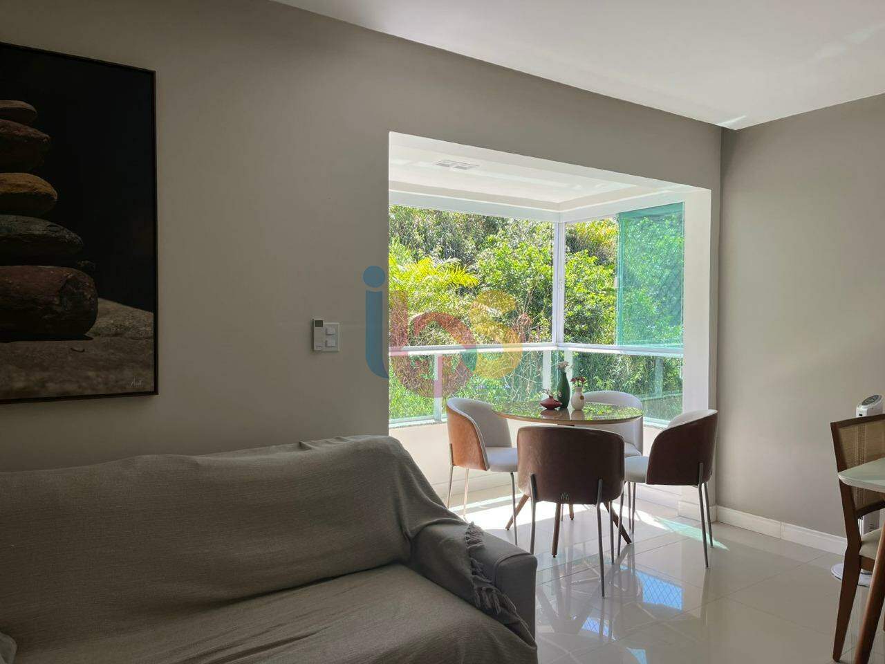 Apartamento à venda com 3 quartos, 96m² - Foto 4