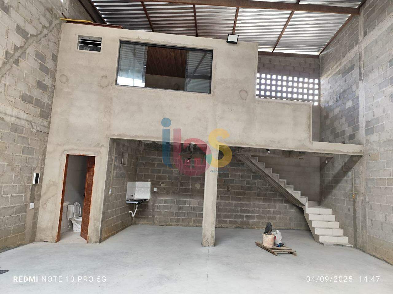 Depósito-Galpão-Armazém para alugar, 350m² - Foto 1