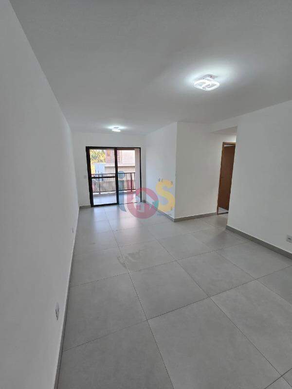 Apartamento para alugar com 3 quartos, 74m² - Foto 3