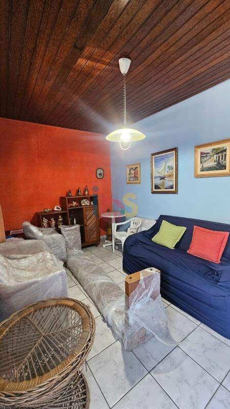Casa à venda com 4 quartos, 144m² - Foto 4