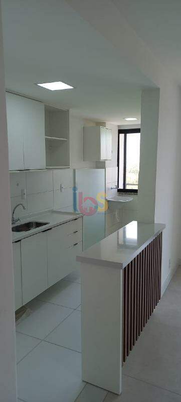 Apartamento para alugar com 2 quartos, 64m² - Foto 28