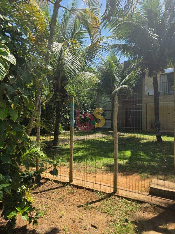Casa à venda com 3 quartos, 400m² - Foto 4
