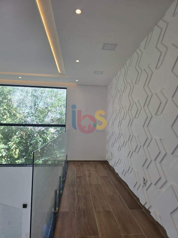 Casa à venda com 3 quartos, 400m² - Foto 14
