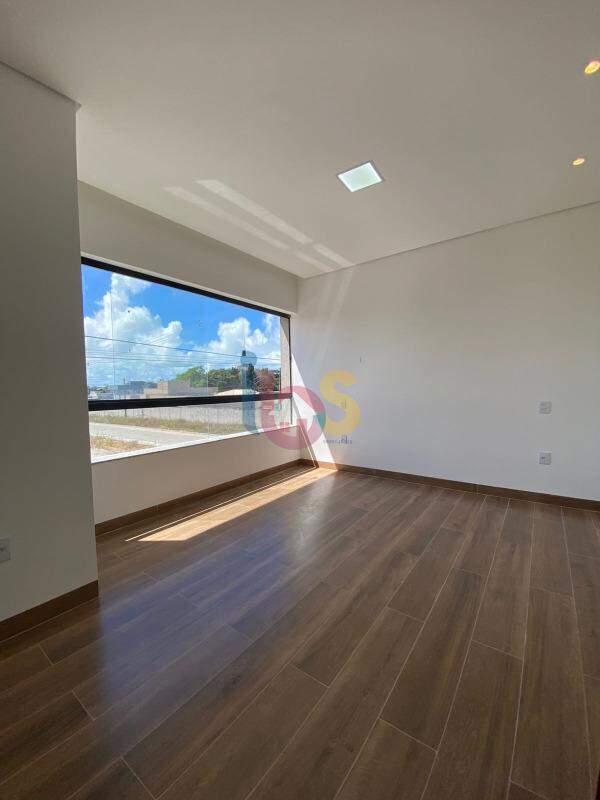 Casa à venda com 3 quartos, 120m² - Foto 3