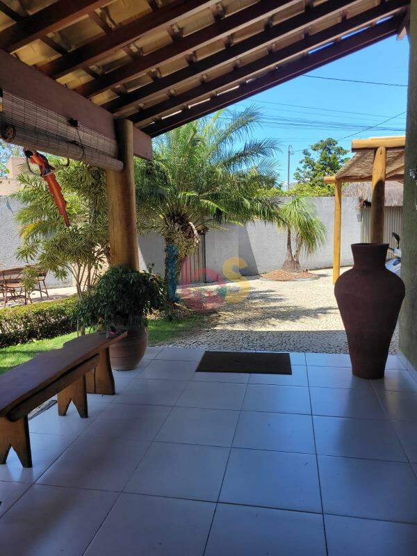 Casa à venda com 3 quartos, 350m² - Foto 2
