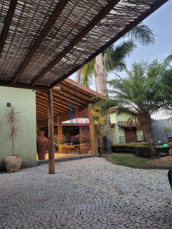 Casa à venda com 3 quartos, 350m² - Foto 4