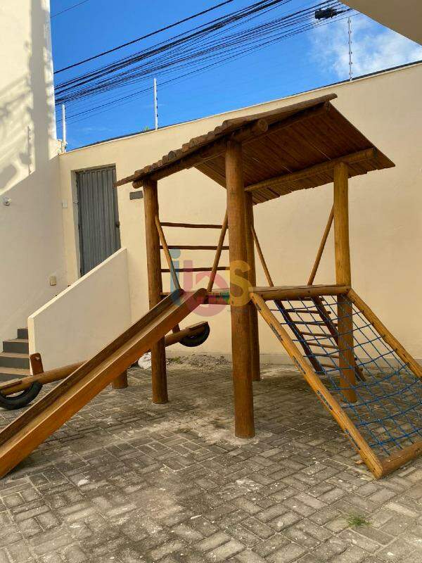 Apartamento à venda com 2 quartos, 74m² - Foto 4