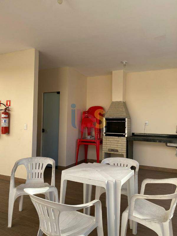 Apartamento à venda com 2 quartos, 74m² - Foto 11
