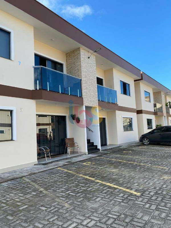 Apartamento à venda com 2 quartos, 74m² - Foto 2