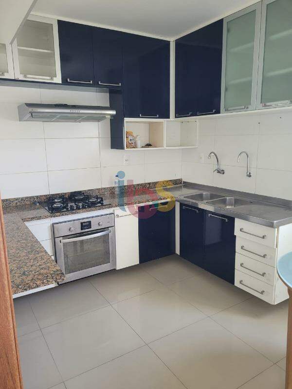 Apartamento para alugar com 2 quartos, 140m² - Foto 17