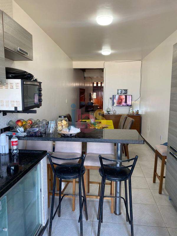Casa à venda com 3 quartos, 150m² - Foto 2