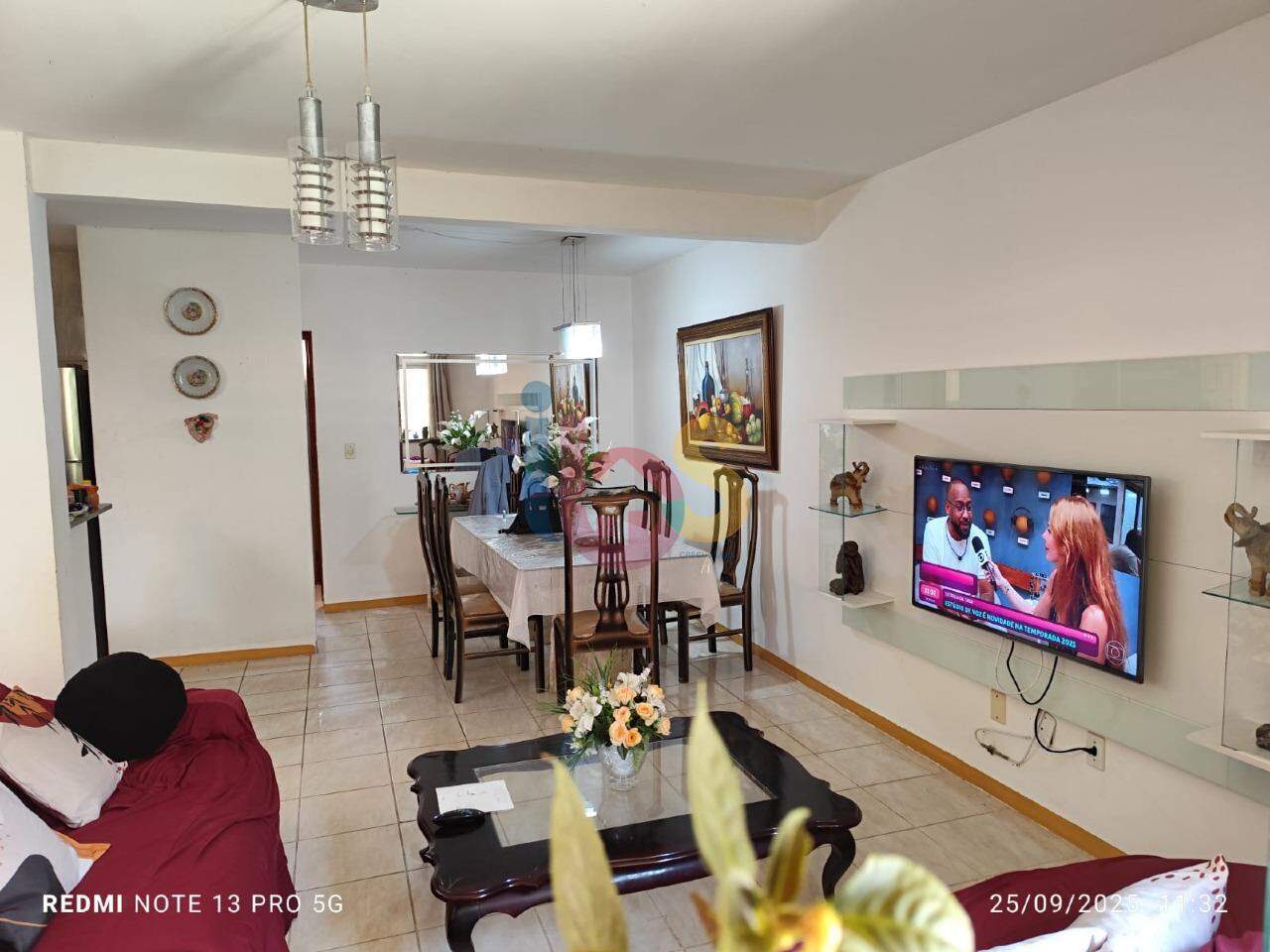 Casa, 3 quartos, 227 m² - Foto 2