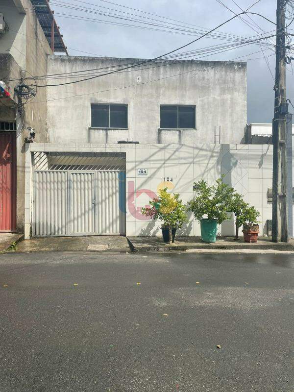 Casa, 3 quartos, 240 m² - Foto 2