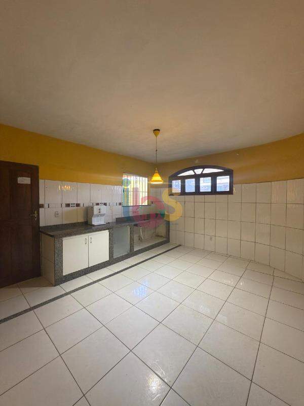Casa para alugar com 3 quartos, 80m² - Foto 10