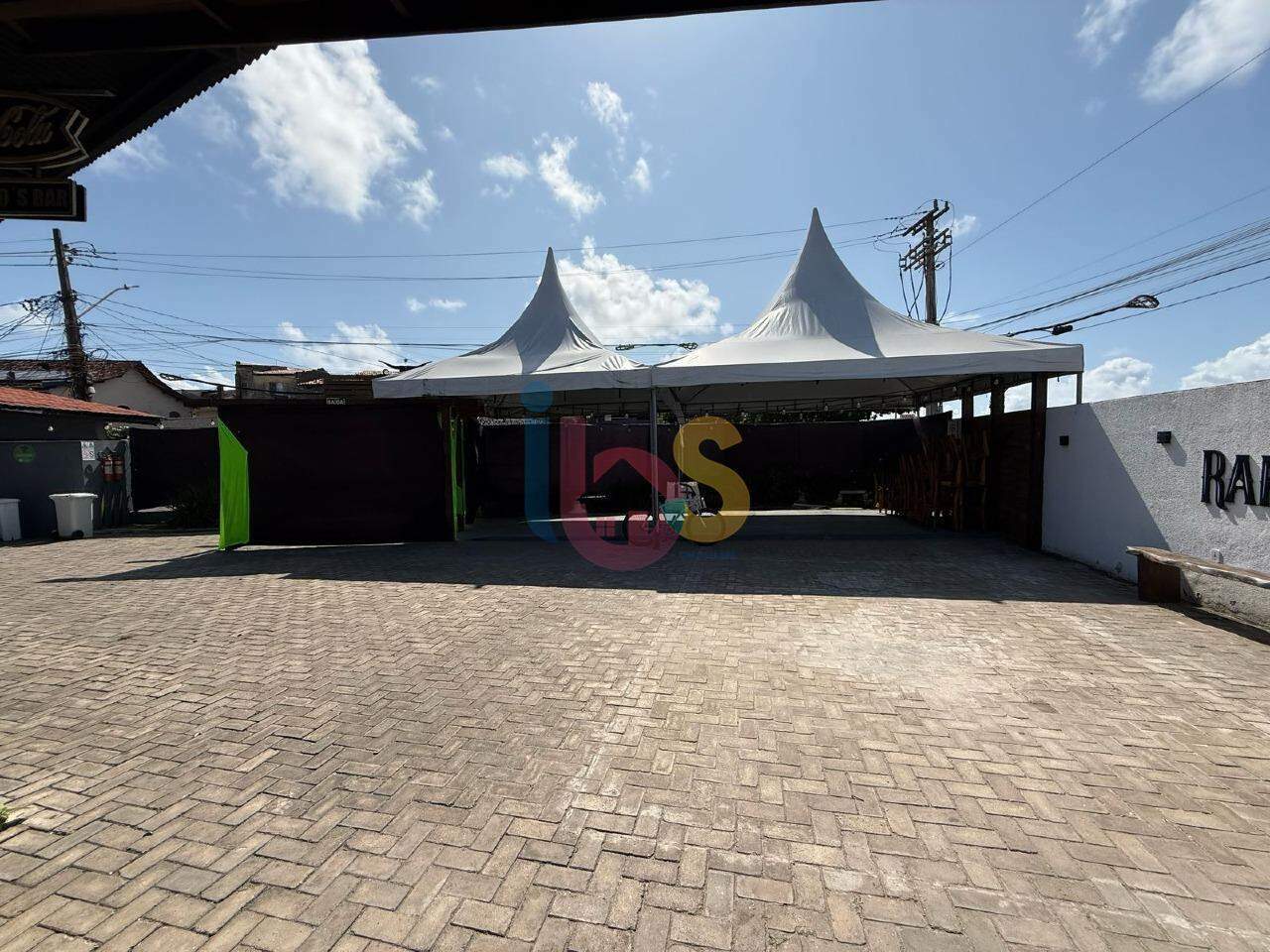 Loja-Salão, 1500 m² - Foto 1