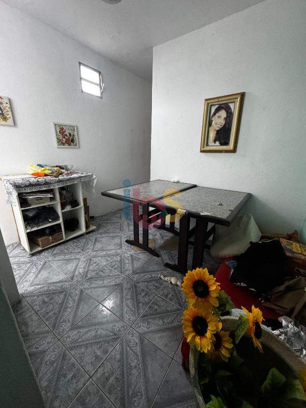 Casa, 3 quartos, 70 m² - Foto 1